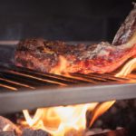 ¡Fuego! Consejos para prevenir un incendio en tu parrilla