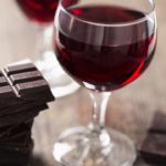 Chocolate y vino, la dieta para tener la piel perfecta