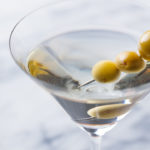 Martini: historia y versiones del trago rey