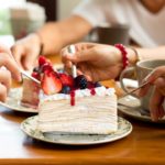 Elegir el postre antes que la comida podría ser saludable para vos