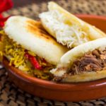 La noche de las arepas: la delicia caribeña, a mitad de precio en Buenos Aires