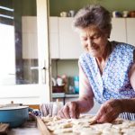 Comer lo que cocinan tus vecinos es posible: el Uber de la comida casera ya funciona en la Argentina