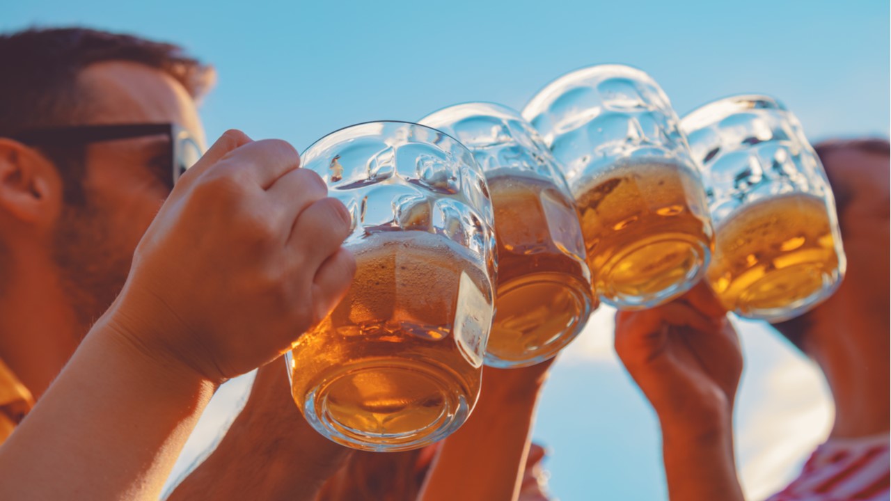 Dia Internacional De La Cerveza A Brindar Como Se Debe Cucinare