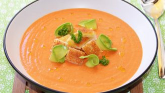Gazpacho, la única sopa que no se toma en invierno - Cucinare