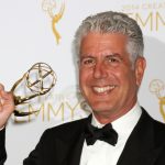 Anthony Bourdain sigue escribiendo