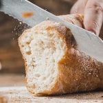 El invento que podría permitir que los celíacos vuelvan a comer pan con gluten
