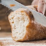 Comer sin pan, una alternativa que se impone por encima de las costumbres