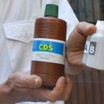 ANMAT sobre dióxido de cloro: el organismo prohibió la venta online de 400 productos