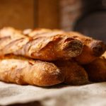 Coquito, pico, cuscurro o currusco: la RAE reveló el nombre del extremo del pan