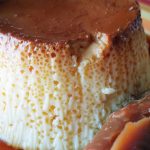 Compartió la foto de un flan con dulce de leche, se refirió a los que quieren dejar el país y recibió cientos de críticas