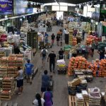 Advierten que las frutas en supermercados cuestan más del doble que en el Mercado Central