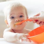 Nutrición infantil: el método que indica cuántas veces tiene que probar un plato un bebé para saber si le gusta