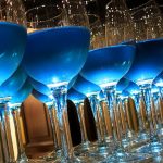 Vino azul: la tendencia que nació en Europa comienza a desarrollarse en Sudamérica