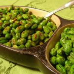 Edamame, el snack de moda que todavía no llegó a la Argentina pero tiene mucho que ver con la alimentación local