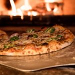 Cerró un 20% de las pizzerías: los empresarios reclaman por el urgente rescate de un ícono de la gastronomía porteña
