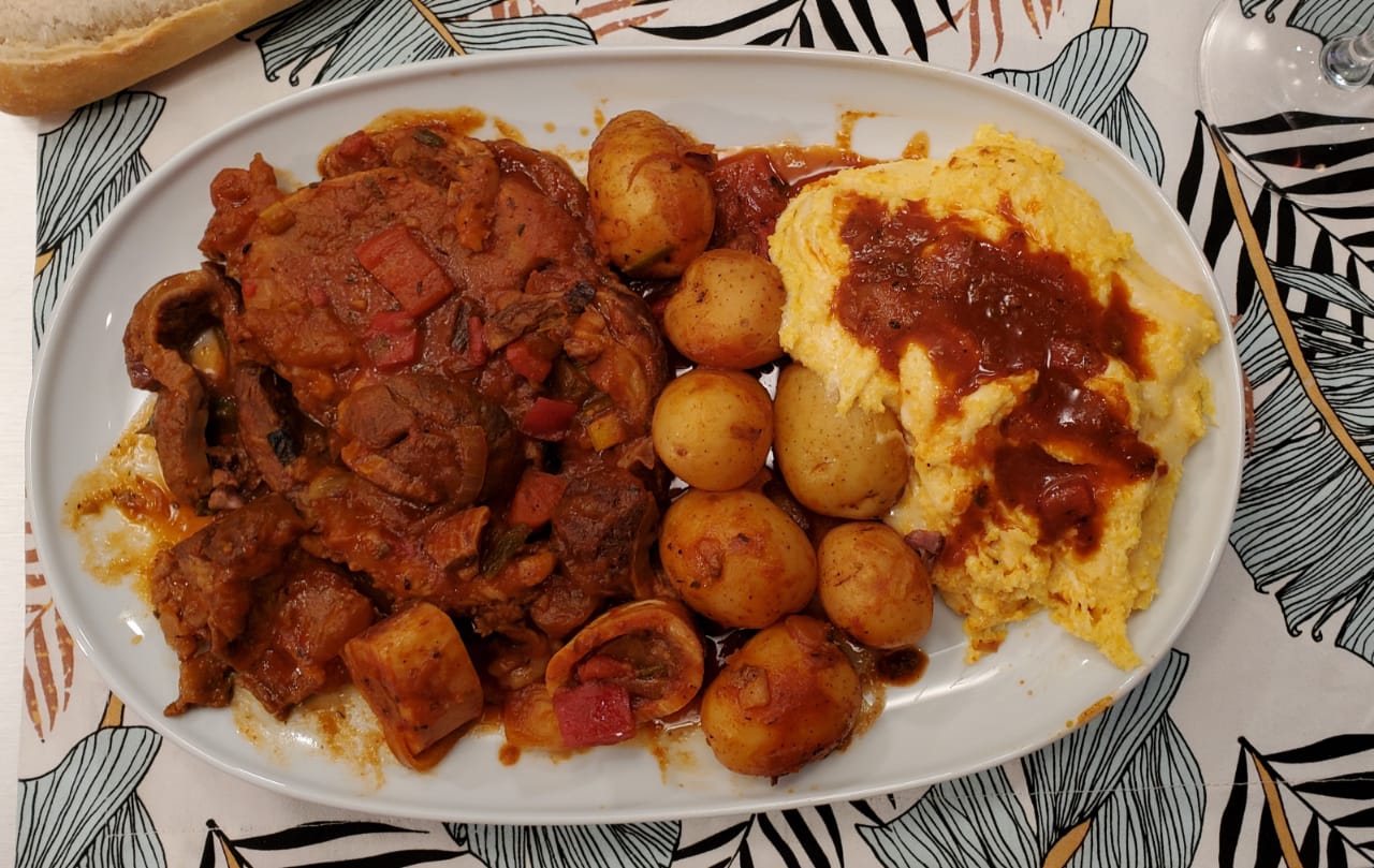 adecuado justa filete Osobuco al disco con polenta cremosa - Cucinare