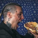 Alex Caniggia reveló la receta de su hamburguesa gigante: “Una locura gastronómica”