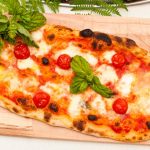 La pinsa, el antepasado de la pizza cuya historia pocos conocen