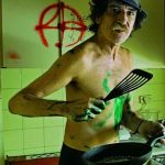 Charly García cumple 70 años: pizza, mate de whisky y un desayuno muy particular, las anécdotas gastronómicas más divertidas del ídolo argentino