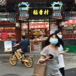 China pide a sus habitantes que acopien alimentos frente a posibles “casos de urgencia”