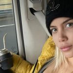 Wanda Nara posó con un termo y reavivó la grieta entre los fanáticos del mate