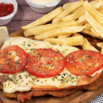 Preparan la milanesa napolitana más grande del mundo: pesará 900 kilos