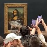 Le tiraron una torta a La Gioconda pero la obra no sufrió daños