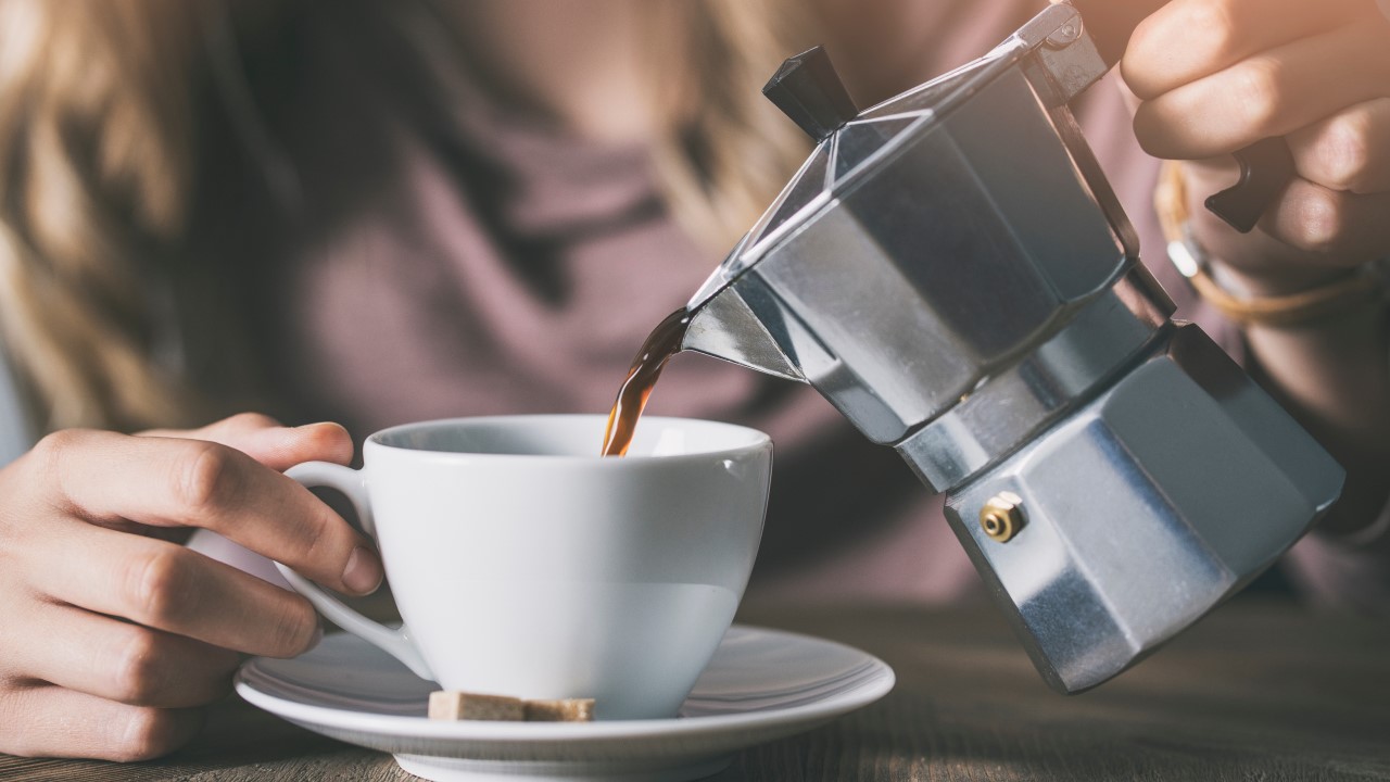 Cómo elegir la mejor cafetera: espresso, italiana, francesa, de filtro o  con cápsulas