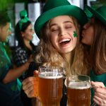 9 opciones para festejar San Patricio: looks total green, cervezas de regalo y una variedad de color verde