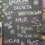 Hizo un cartel para ayudar a la pastelería nueva de su mamá, se volvió viral y estallaron las ventas