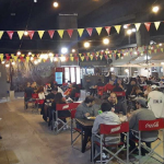 El bodegón porteño que convoca multitudes y tiene la milanesa napolitana más grande: “Comimos ocho gordos”