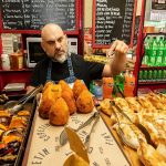 El bodegón del conurbano que nació para darle de comer a obreros de una automotriz y sigue en pie dirigido por la misma familia