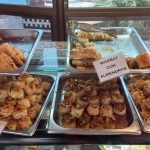 La familia siria que reproduce un rincón de Damasco en Buenos Aires: variedad de empanadas y el horno que se alquila a los vecinos