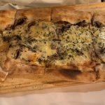 La nueva pizza italiana que ya llegó a Buenos Aires y viene a darle batalla a la napoletana