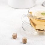 Té blanco: origen, variedades, propiedades y precio de la infusión más rica en antioxidantes