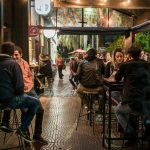 Gastronomía en Villa Devoto: recorrida actualizada con propuestas clásicas, café de especialidad, tragos, picadas gourmet, un bar notable y dos recomendados por la Guía Michelin